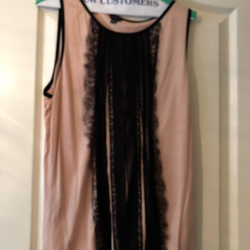 Sleeveless shell